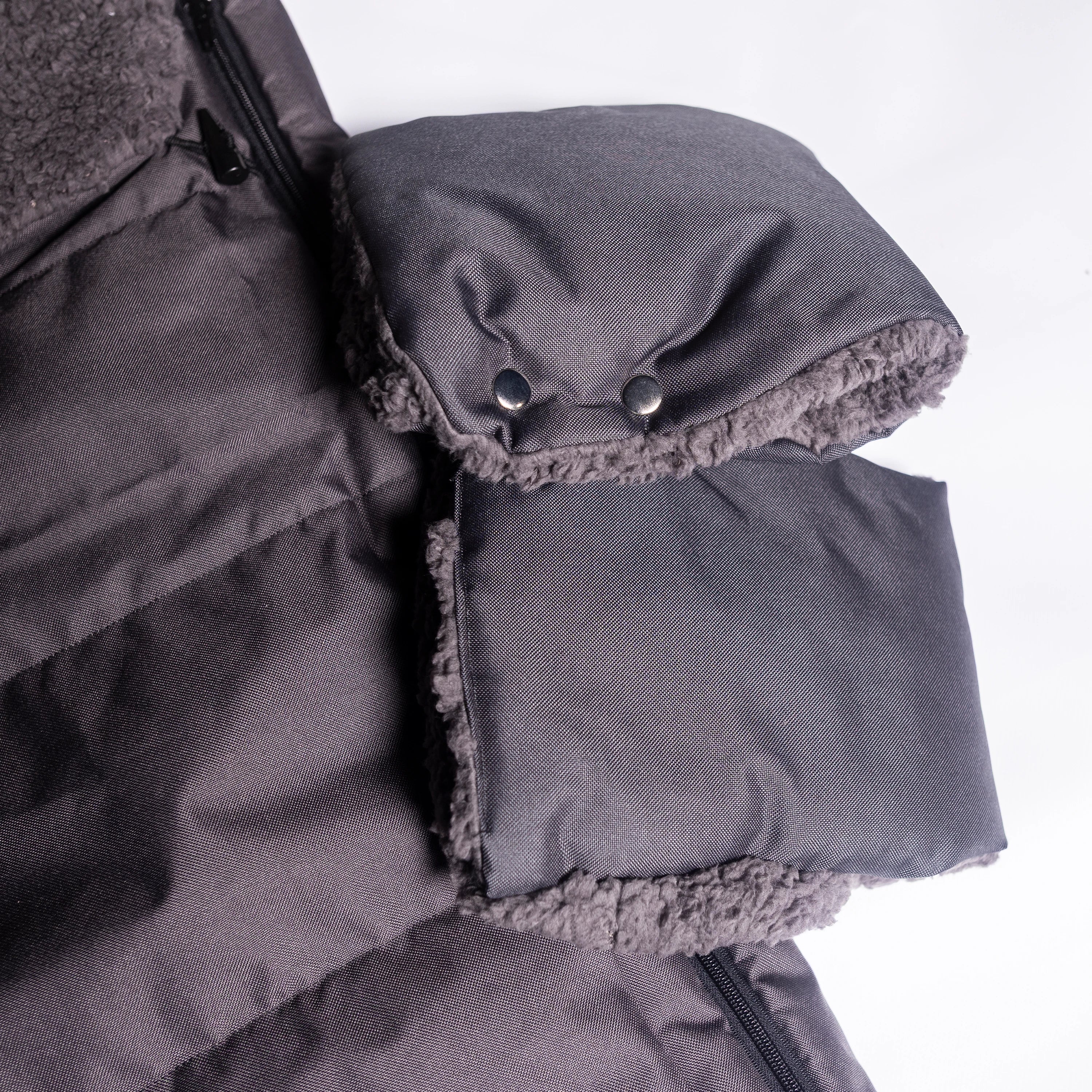 Warmer Winter Fußsack mit Handschuhen  für Kinderwagen oder Schlitten, graphit mit TEDDY Fell - 110 cm